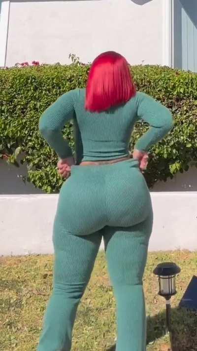 🍑👑