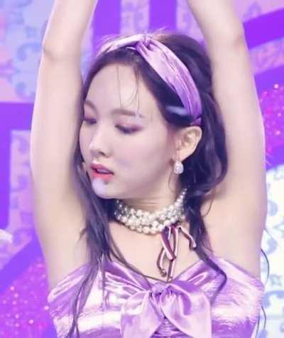 TWICE - Nayeon