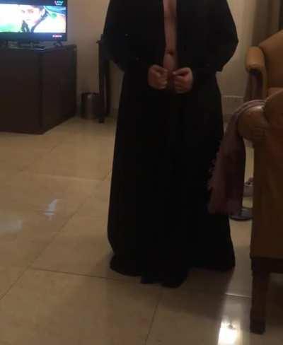 Indian Hijabi Wife naked under the abaya