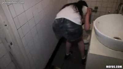 The Joys of Public Restroom Blowjobs