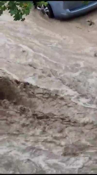 Another video of the massive floods after a big storm in Zaragoza