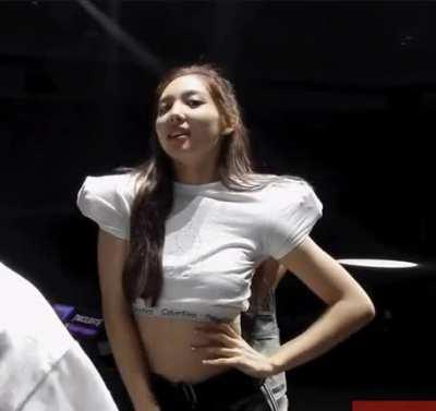 200624 - Nayeon abs