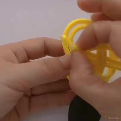 How to make a fray knot