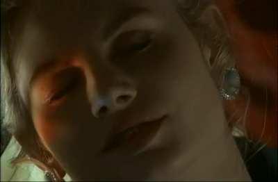 Katarina Vasilissa in L'uomo che guarda (Tinto Brass movie)