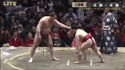 Hakuho vs. Enho