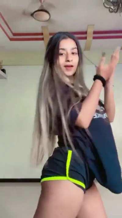 Suhana Khan ( suhuuu )