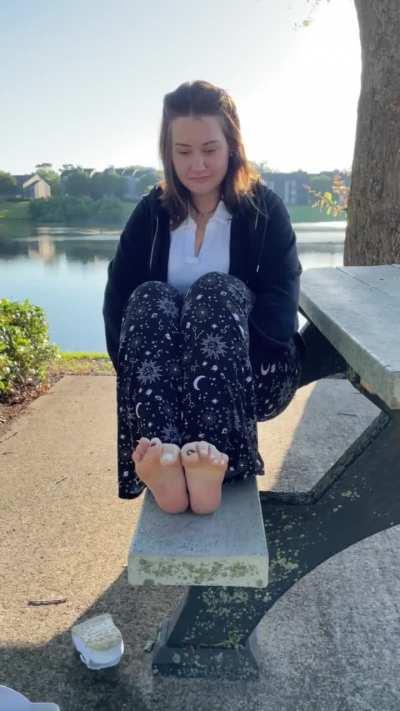 Public feet teasing 