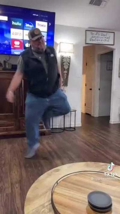 This dad knows how to bust a move