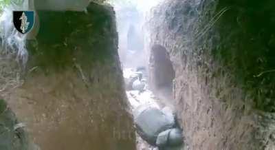 Ukrainian unit cleans a trench near Bakhumt | Aug 2023