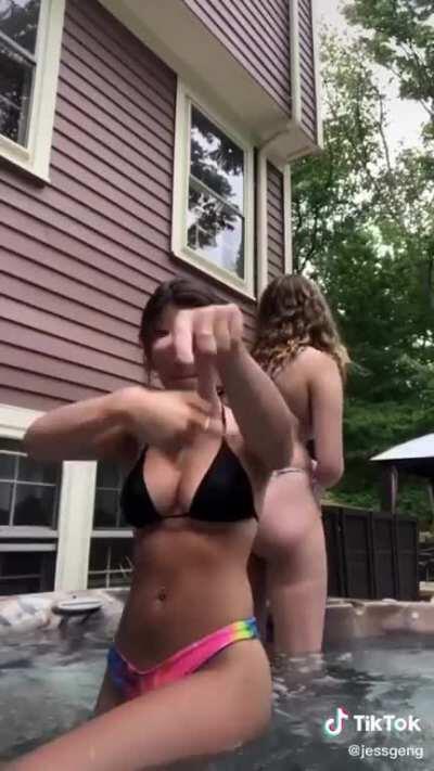 18 yr old knows how to get likes on tik tok