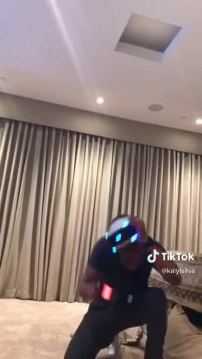 Anderson Silva playing a VR horror game