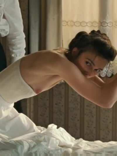 Keira Knightley getting spanked and her nipple look amazing