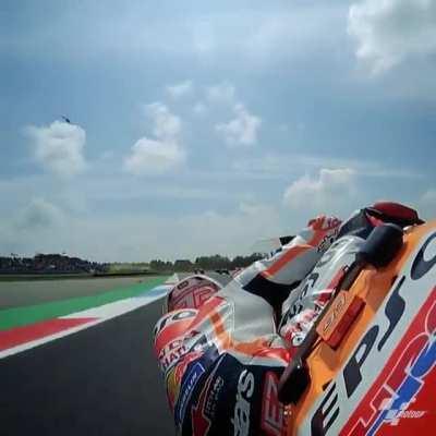 On board MM93,first few laps. What a charge through!!!Look at how close he got to the Ducati.