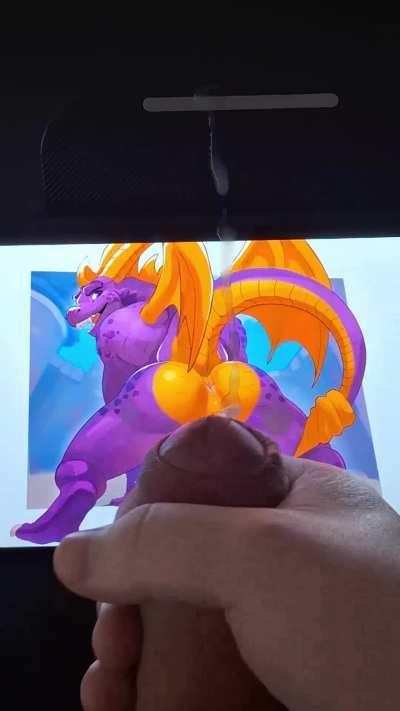 I wanna fuck Spyro