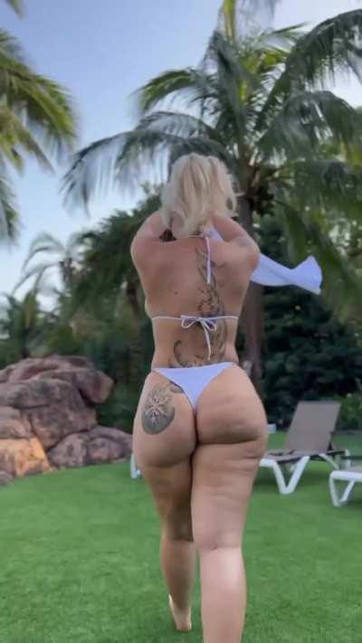 Phat Ass Blonde Killing Rose Hall, Jamaica