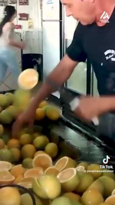 Cutting grapefruits like it's Fruit Ninja