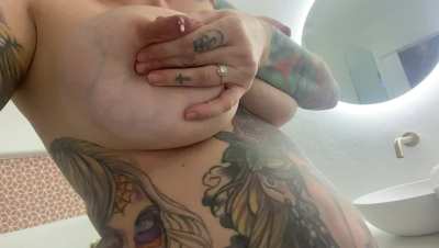 BigAreolaThickNipples