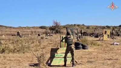 Russian soldiers practicing how to avoid being targeted by FPV drones