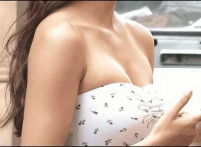 Disha patani🔥wanna squeeze the milk out of them