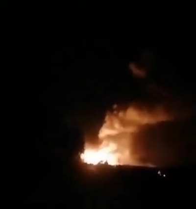 Footage of explosion at the ammunition warehouse in the Voronezh region, Russia after tonights Ukrainian drone strike.