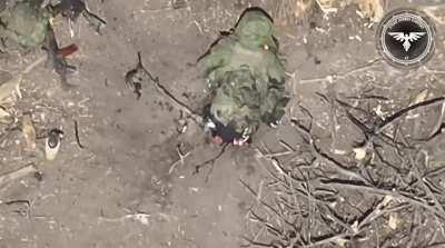 Russian soldier gets legs blown off by FPV drone NSFW