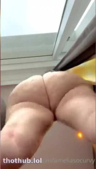 ameliasocurvy ass clapping below view 