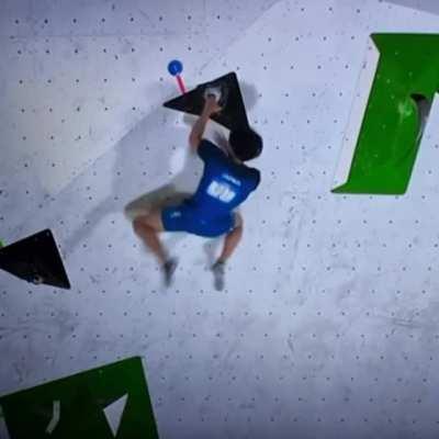 Climber Rei Kawamata outrageous mid-air hand switch to only 2 fingers at Morioka boulder and lead climbing Worldcup finals