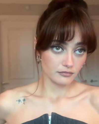 Ella Purnell 