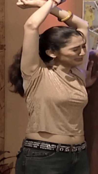 Neha Mehta slight armpit and navel