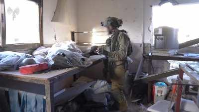 Weapons workshop inside a residential house, Gaza, 09/11/2023