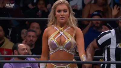 On AEW Dynamite: Mariah May vs Queen Aminata