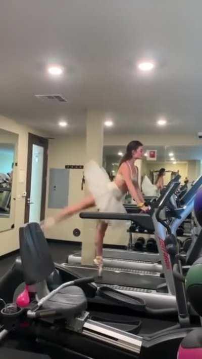 Pointe on Treadmill