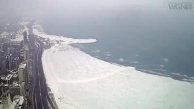 Huge ice breaking away from Lake Michigan