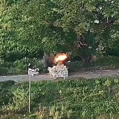 Myanmar Army FPV drones attacking Arakan Army positions in Maungdaw