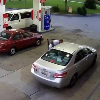 Woman shoots man after getting punched at the gas station