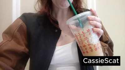 [Seller] Coffee Diarrhea in New Leggings EXPLOSION! [GIF]