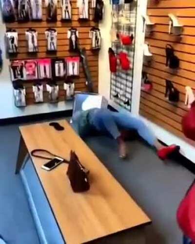 WCGW while trying new sandals