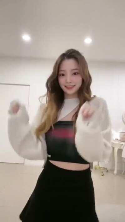 210228 Yeonhee TikTok #2