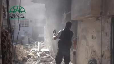 Intense firefight between Syrian rebels and SAA. Jobar, Syria. December 2013.