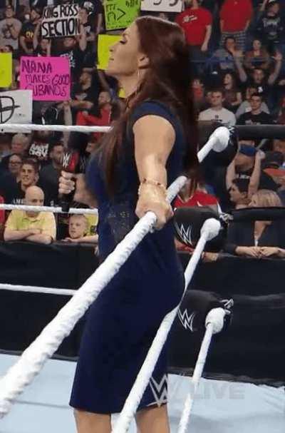 Stephanie’s ass sitting on the ropes