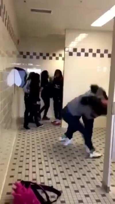 Bully Gets Her Ass Kicked By Her Unsuspecting Victim