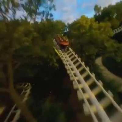 A really cool off ride drone video of [Python, Efteling]! Don't know who OP is, found on r/praisethecameraman