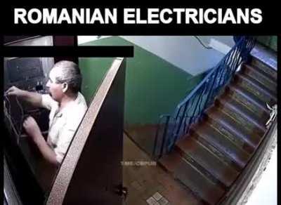 Și voi avețielectricieni specialiști pe scara blocului.