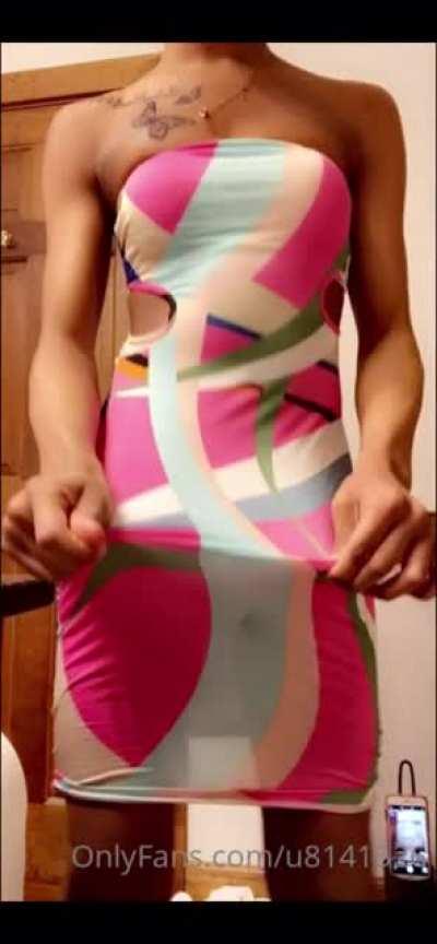 I like a women with a dick in her dress🤣🤣😍😍