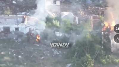 (Part 2) Continuation of the video with the destroyed Ukrainian tank in Urozhaine. Crew member is seen caught on fire, walking away from the tank.