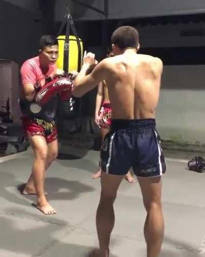 Manasask Pinsinchai Demonstrating Control &amp;amp; Angles during Padwork