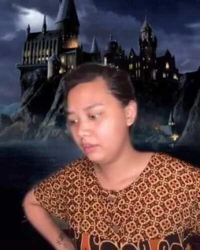 Ibu-ibu 🇮🇩 kalo anaknya sekolah di Hogwarts