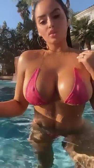 Abigail Ratchford Mega files in the comments👇👇