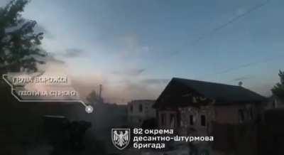 Ukrainian Paratroopers from the 82nd Air Assault Brigade use their Strykers to engage and destroy a Russian position before moving under the cover of smoke. Vovchansk Kharkiv region