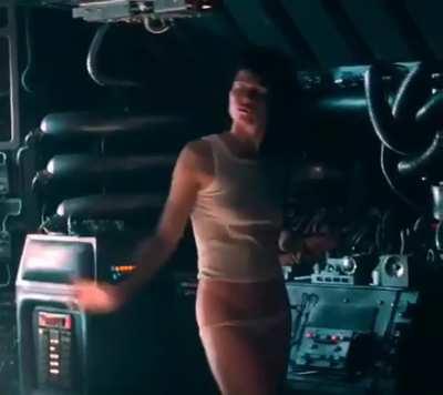 Sigourney Weaver, Alien. To think that she wanted to be naked in this scene. 